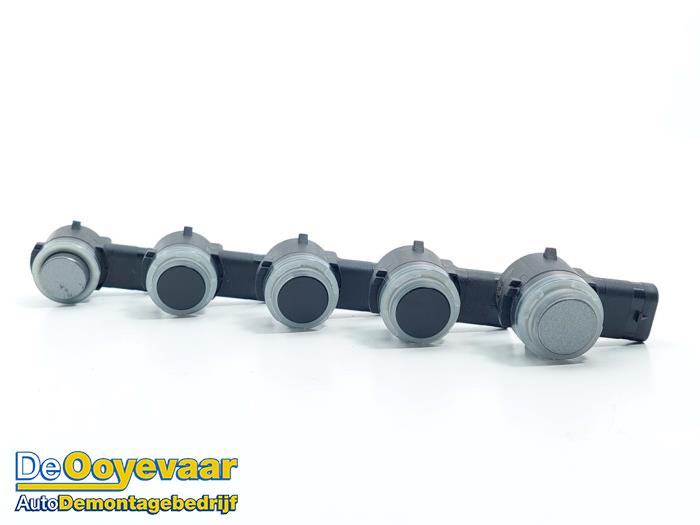 Gebruikte PDC Sensor Set Renault Captur II (RJB) 1.6 E-Tech 145 Prijs € 125,00 Margeregeling aangeboden door Autodemontagebedrijf De Ooyevaar