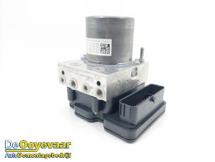 Gebruikte ABS Pomp Mercedes CLA Shooting Brake (118.6) 1.3 CLA-180 Turbo 16V Prijs € 349,99 Margeregeling aangeboden door Autodemontagebedrijf De Ooyevaar