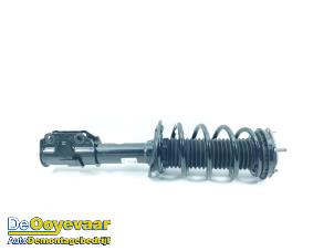 Gebruikte Veerpoot rechts-voor Ford Puma 1.0 Ti-VCT EcoBoost mHEV 12V Prijs € 139,99 Margeregeling aangeboden door Autodemontagebedrijf De Ooyevaar