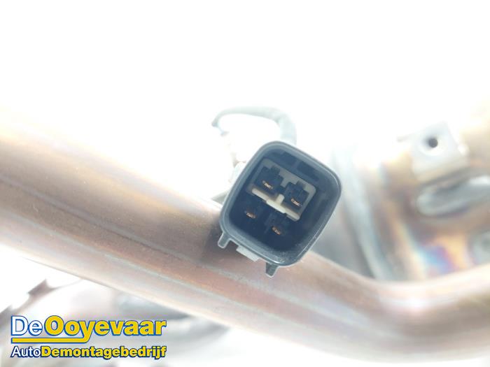 Katalysator van een Toyota Corolla Touring Sport (E21/EH1) 1.8 16V Hybrid 2020