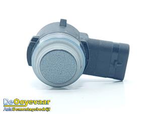 Gebruikte PDC Sensor Mercedes C Estate (S205) C-200 2.0 CGI 16V Prijs € 9,99 Margeregeling aangeboden door Autodemontagebedrijf De Ooyevaar