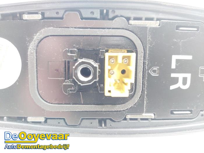 Antenne van een Toyota Yaris IV (P21/PA1/PH1) 1.5 12V Hybrid 115 2021