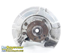 Gebruikte Fusee links-achter BMW X7 M50d xDrive 3.0 24V Prijs € 249,99 Margeregeling aangeboden door Autodemontagebedrijf De Ooyevaar