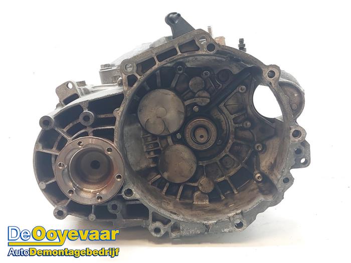 Gebruikte Versnellingsbak Volkswagen Golf Plus (5M1/1KP) 2.0 TDI DPF Prijs € 124,99 Margeregeling aangeboden door Autodemontagebedrijf De Ooyevaar