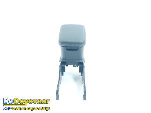 Gebruikte Armsteun Opel Astra K 1.0 Turbo 12V Prijs € 69,99 Margeregeling aangeboden door Autodemontagebedrijf De Ooyevaar