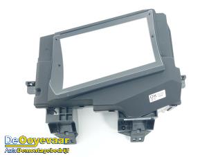 Gebruikte Head-up display Hyundai Santa Fe IV 1.6 T-GDI HEV Prijs € 489,99 Margeregeling aangeboden door Autodemontagebedrijf De Ooyevaar