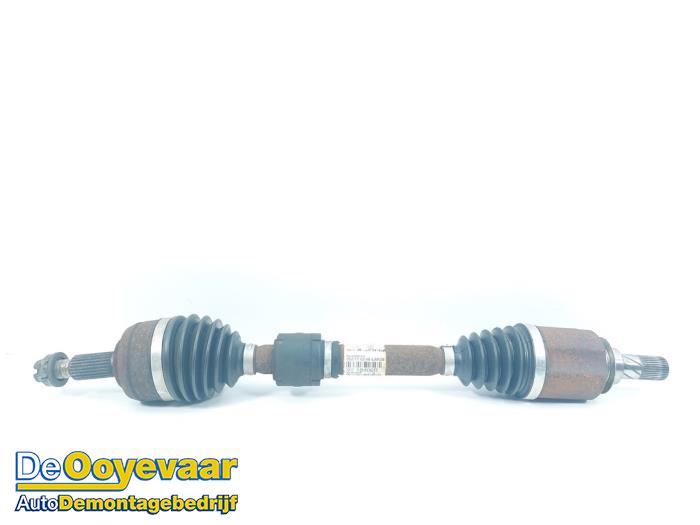 Gebruikte Aandrijfas links-voor Renault Megane IV Estate (RFBK) 1.5 Energy dCi 110 Prijs € 39,99 Margeregeling aangeboden door Autodemontagebedrijf De Ooyevaar