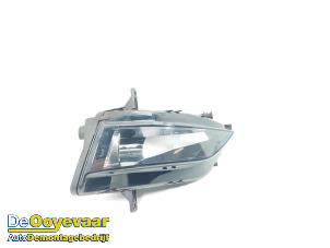 Gebruikte Mistlamp rechts-voor Volkswagen Golf VII (AUA) 1.5 TSI Evo BlueMotion 16V Prijs € 19,99 Margeregeling aangeboden door Autodemontagebedrijf De Ooyevaar