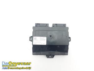 Gebruikte AAC Unit Computerkachel BMW X7 M50d xDrive 3.0 24V Prijs € 99,99 Margeregeling aangeboden door Autodemontagebedrijf De Ooyevaar