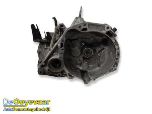 Gebruikte Versnellingsbak Nissan Micra (K12) 1.2 16V Prijs € 99,99 Margeregeling aangeboden door Autodemontagebedrijf De Ooyevaar