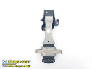 Gebruikte Versnellingsbak Steun Hyundai Santa Fe IV 1.6 T-GDI HEV Prijs € 39,99 Margeregeling aangeboden door Autodemontagebedrijf De Ooyevaar