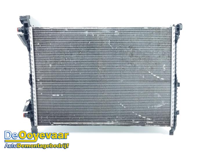 Gebruikte Radiateur BMW X7 M50d xDrive 3.0 24V Prijs € 299,99 Margeregeling aangeboden door Autodemontagebedrijf De Ooyevaar