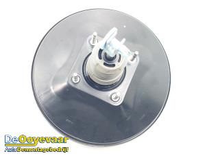 Gebruikte Rembol Ford Fiesta 7 1.0 EcoBoost 12V 100 Prijs € 25,00 Margeregeling aangeboden door Autodemontagebedrijf De Ooyevaar