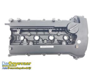 Gebruikte Kleppendeksel Kia Carens III (FG) 2.0i CVVT 16V Prijs € 69,99 Margeregeling aangeboden door Autodemontagebedrijf De Ooyevaar