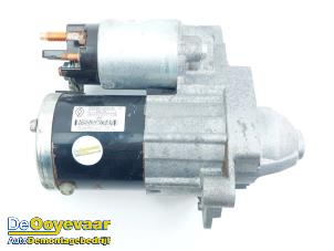 Gebruikte Startmotor Renault Clio IV Estate/Grandtour (7R) 0.9 Energy TCE 90 12V Prijs € 9,99 Margeregeling aangeboden door Autodemontagebedrijf De Ooyevaar