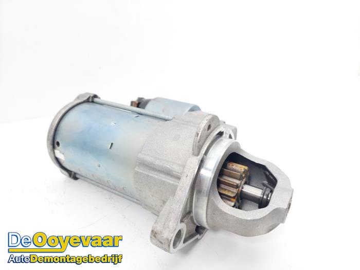 Gebruikte Startmotor Opel Astra K 1.0 Turbo 12V Prijs € 25,00 Margeregeling aangeboden door Autodemontagebedrijf De Ooyevaar
