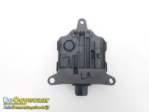 Gebruikte Dode hoek sensor Lexus UX 250h 2.0 16V Prijs € 299,99 Margeregeling aangeboden door Autodemontagebedrijf De Ooyevaar