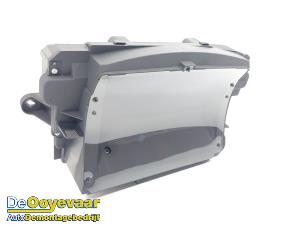 Gebruikte Head-up display Lexus UX 250h 2.0 16V Prijs € 449,99 Margeregeling aangeboden door Autodemontagebedrijf De Ooyevaar