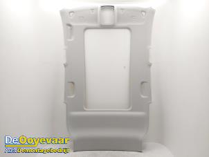 Gebruikte Hemelbekleding MG Marvel R Luxury, Comfort 70 kWh Prijs € 179,99 Margeregeling aangeboden door Autodemontagebedrijf De Ooyevaar