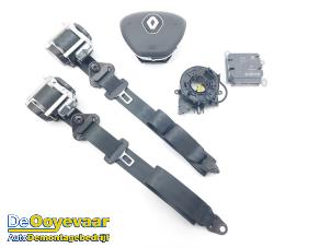 Gebruikte Airbag Set + Module Renault Express 1.5 dCi 75 Prijs € 799,99 Margeregeling aangeboden door Autodemontagebedrijf De Ooyevaar