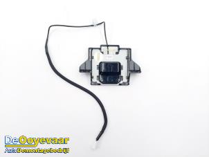 Gebruikte GPS Antenne Toyota Corolla Touring Sport (E21/EH1) 1.8 16V Hybrid Prijs € 59,99 Margeregeling aangeboden door Autodemontagebedrijf De Ooyevaar