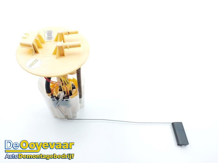 Gebruikte Brandstofpomp Elektrisch Renault Master III (MA/MB/MC/MD/MH/MF/MG/MH) 2.3 dCi 16V RWD Prijs € 89,99 Margeregeling aangeboden door Autodemontagebedrijf De Ooyevaar