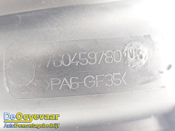 Inlaatspruitstuk van een Peugeot 208 I (CA/CC/CK/CL) 1.6 Vti 16V 2014