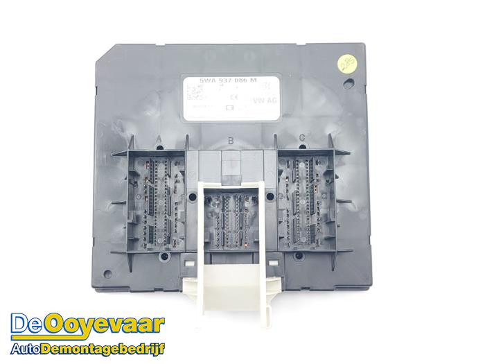 Gebruikte Bodycontrol Module Volkswagen Golf VIII (CD1) 1.0 TSI 12V Prijs € 199,99 Margeregeling aangeboden door Autodemontagebedrijf De Ooyevaar