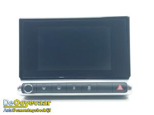 Gebruikte Display Multi Media regelunit Citroen C4 Cactus (0B/0P) 1.6 Blue Hdi 100 Prijs € 149,99 Margeregeling aangeboden door Autodemontagebedrijf De Ooyevaar