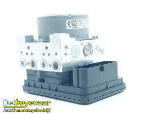 Gebruikte ABS Pomp Renault Express 1.5 dCi 75 Prijs € 249,99 Margeregeling aangeboden door Autodemontagebedrijf De Ooyevaar