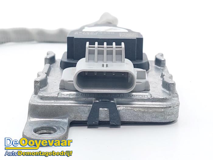 Nox sensor van een Renault Express 1.5 dCi 75 2023