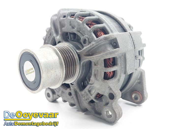 Gebruikte Dynamo Volkswagen Golf VIII (CD1) 1.0 TSI 12V Prijs € 59,99 Margeregeling aangeboden door Autodemontagebedrijf De Ooyevaar