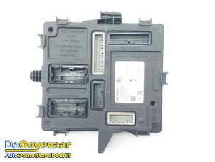 Gebruikte BCM Renault Zoé (AG) R135 Prijs € 79,99 Margeregeling aangeboden door Autodemontagebedrijf De Ooyevaar