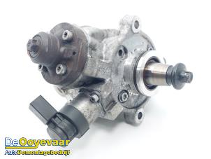 Gebruikte Dieselpomp Mercedes E (W213) E-200d 2.0 Turbo 16V Prijs € 175,00 Margeregeling aangeboden door Autodemontagebedrijf De Ooyevaar