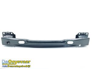 Gebruikte Bumperframe achter Landrover Range Rover Evoque (LVJ/LVS) 2.0 16V Prijs € 79,99 Margeregeling aangeboden door Autodemontagebedrijf De Ooyevaar