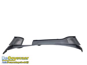 Gebruikte Paravent Volvo XC60 I (DZ) 2.0 DRIVe 20V Prijs € 39,99 Margeregeling aangeboden door Autodemontagebedrijf De Ooyevaar