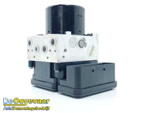 Gebruikte ABS Pomp Volvo XC60 I (DZ) 2.0 DRIVe 20V Prijs € 69,99 Margeregeling aangeboden door Autodemontagebedrijf De Ooyevaar