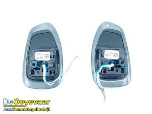 Gebruikte Schakelflipper set Cupra Formentor 2.0 TSI 16V 4Drive Prijs € 59,99 Margeregeling aangeboden door Autodemontagebedrijf De Ooyevaar