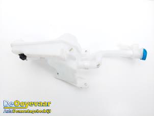 Gebruikte Ruitensproeiertank voor Cupra Formentor 2.0 TSI 16V 4Drive Prijs € 49,99 Margeregeling aangeboden door Autodemontagebedrijf De Ooyevaar