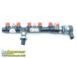 Gebruikte Injector brug Renault Scénic IV (RFAJ) 1.6 Energy dCi 160 EDC Prijs € 69,99 Margeregeling aangeboden door Autodemontagebedrijf De Ooyevaar