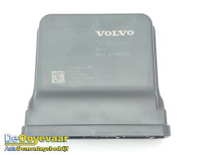 Gebruikte Gateway module Volvo XC40 (XZ) Single Motor Extended Range 82 kWh Prijs € 129,99 Margeregeling aangeboden door Autodemontagebedrijf De Ooyevaar