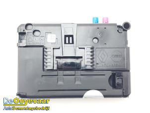 Gebruikte Emergency module Renault Kangoo Express (RFK) E-Tech 44 kWh Prijs € 149,99 Margeregeling aangeboden door Autodemontagebedrijf De Ooyevaar