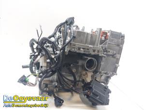 Gebruikte Elektromotor elektrische auto Renault Zoé (AG) R135 Prijs € 1.549,99 Margeregeling aangeboden door Autodemontagebedrijf De Ooyevaar