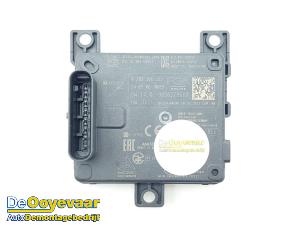 Gebruikte Dode hoek sensor Peugeot 3008 III 1.2 12V Hybrid 136 Prijs € 299,99 Margeregeling aangeboden door Autodemontagebedrijf De Ooyevaar