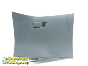 Gebruikte Dashboardkastje Peugeot 3008 III 1.2 12V Hybrid 136 Prijs € 49,99 Margeregeling aangeboden door Autodemontagebedrijf De Ooyevaar