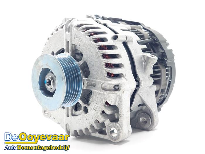 Gebruikte Alternator Peugeot 3008 III 1.2 12V Hybrid 136 Prijs € 999,99 Margeregeling aangeboden door Autodemontagebedrijf De Ooyevaar