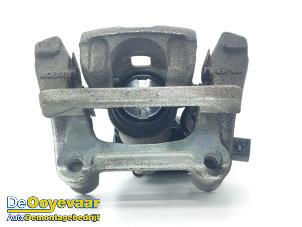 Gebruikte Remklauw (Tang) rechts-achter Kia Niro I (DE) E-Niro 64 kWh Prijs € 59,99 Margeregeling aangeboden door Autodemontagebedrijf De Ooyevaar