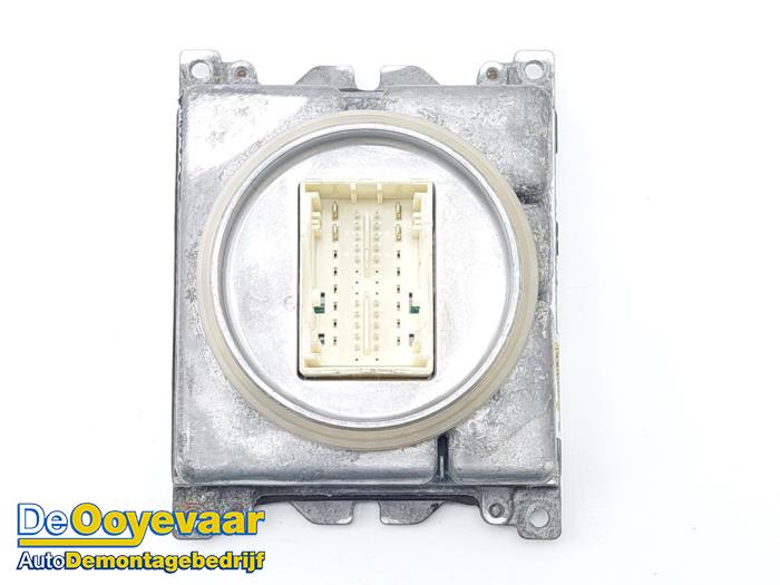 Gebruikte Xenon module Volkswagen Passat Variant (3G5) 1.6 TDI 16V Prijs € 59,99 Margeregeling aangeboden door Autodemontagebedrijf De Ooyevaar