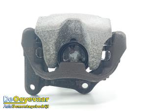 Gebruikte Remklauw (Tang) links-achter BMW X3 (G01) xDrive 20i 2.0 TwinPower Turbo 16V Prijs € 49,99 Margeregeling aangeboden door Autodemontagebedrijf De Ooyevaar