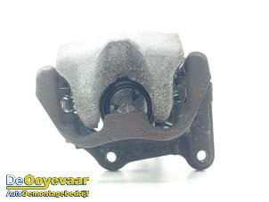 Gebruikte Remklauw (Tang) rechts-achter BMW X3 (G01) xDrive 20i 2.0 TwinPower Turbo 16V Prijs € 49,99 Margeregeling aangeboden door Autodemontagebedrijf De Ooyevaar